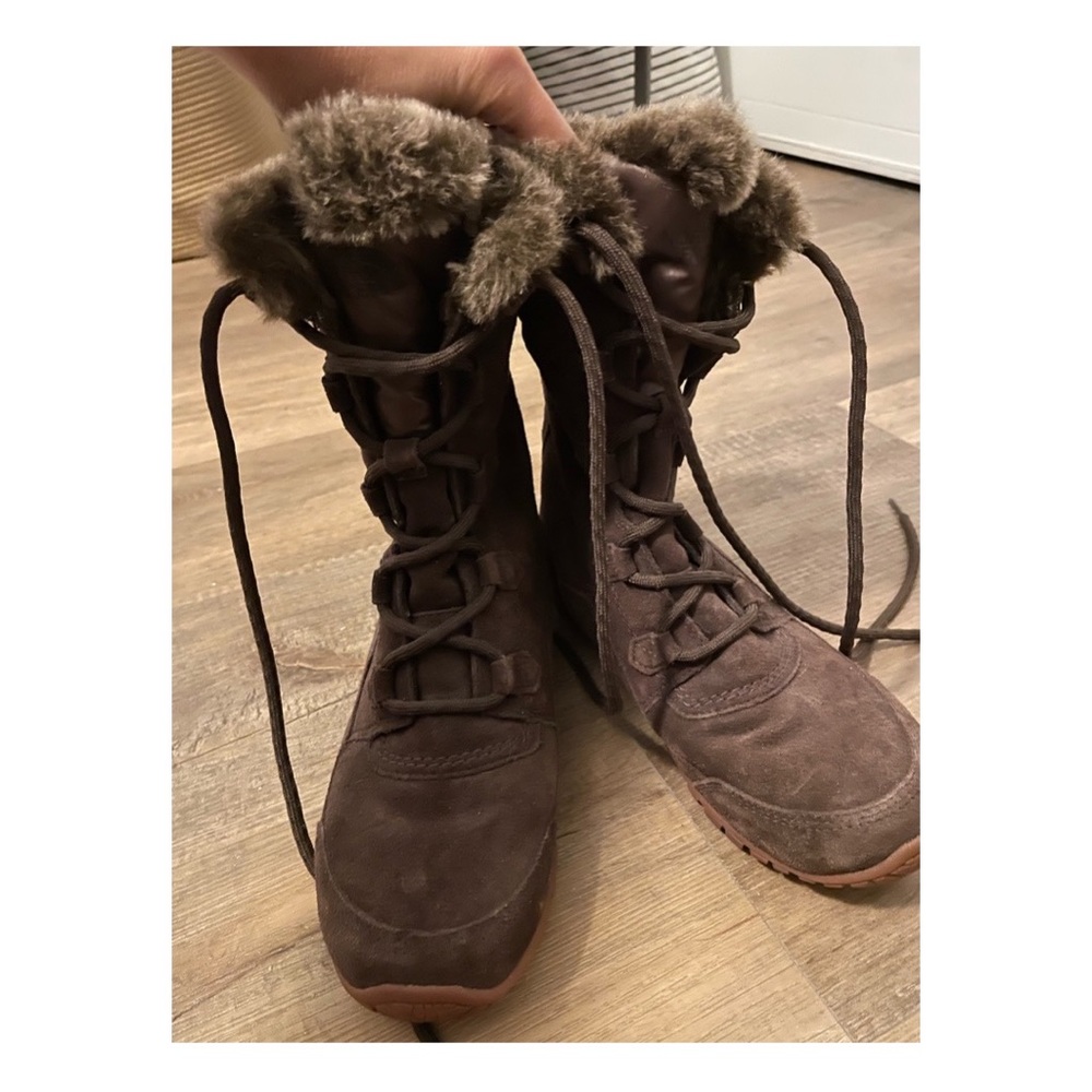 North Face Brown Goose Down, Waterproof Boots 🥾